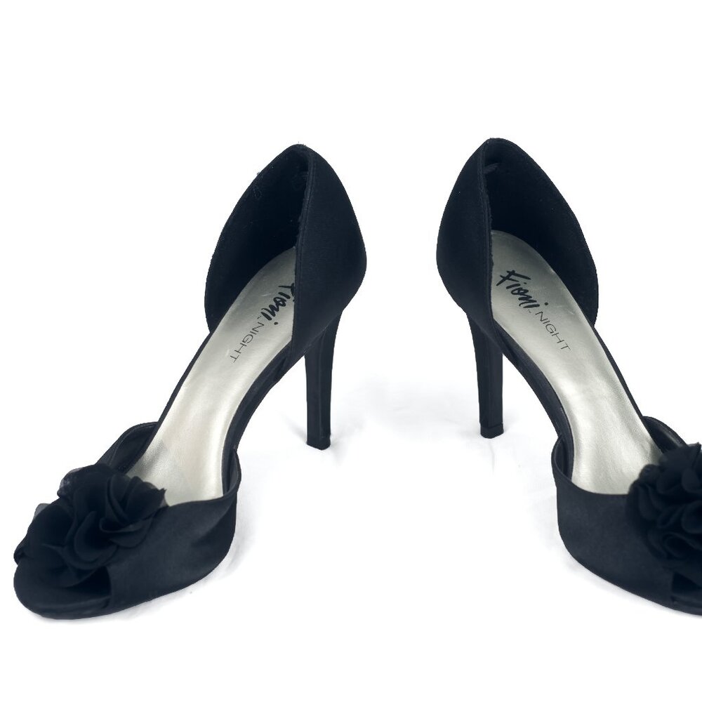 Formal Peep Toe Heel with Flower
